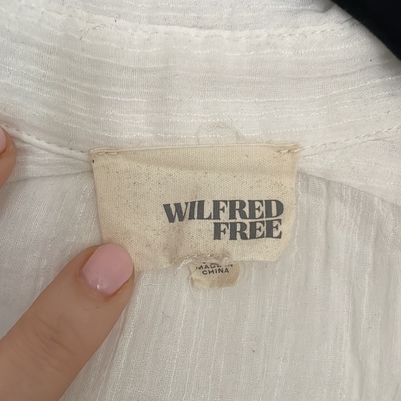Aritzia- Wilfred Free white crinkle material cover up - Picture 3 of 3